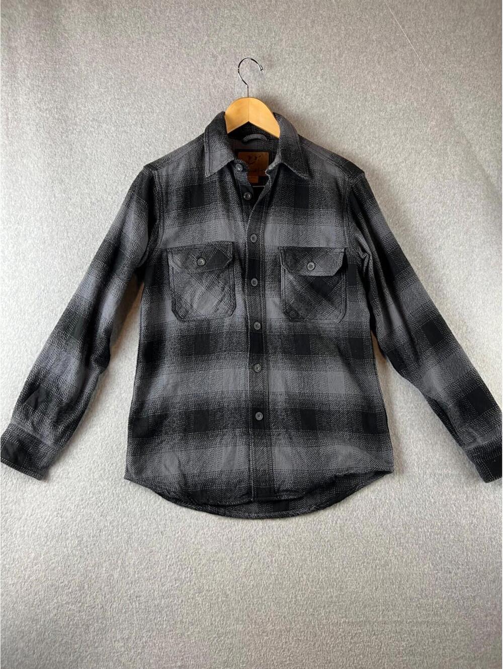 Outdoor Life Heavyweight Shacket Button Up Mens S Plaid Cotton Gray